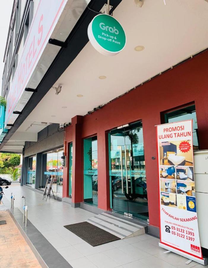 Zone Hotels, Telok Panglima Garang Teluk Panglima Garang Dış mekan fotoğraf