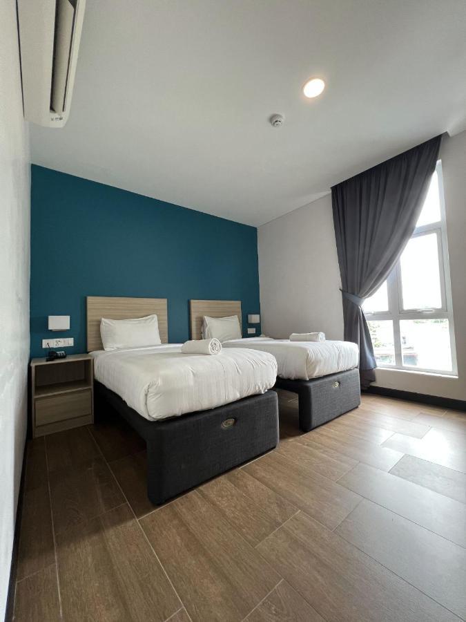 Zone Hotels, Telok Panglima Garang Teluk Panglima Garang Dış mekan fotoğraf