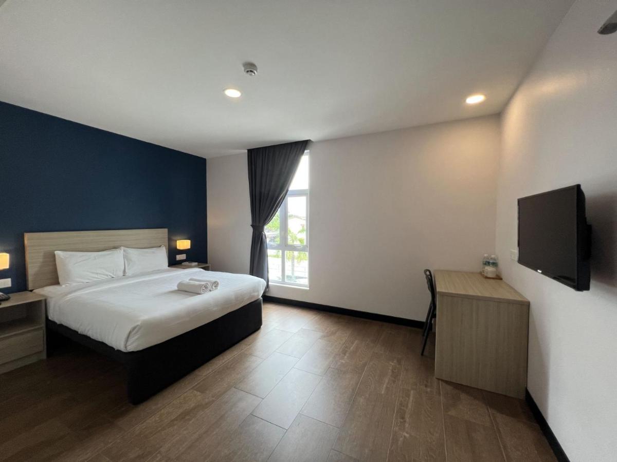 Zone Hotels, Telok Panglima Garang Teluk Panglima Garang Dış mekan fotoğraf