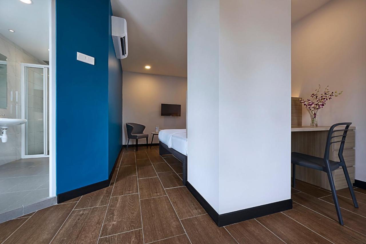 Zone Hotels, Telok Panglima Garang Teluk Panglima Garang Dış mekan fotoğraf